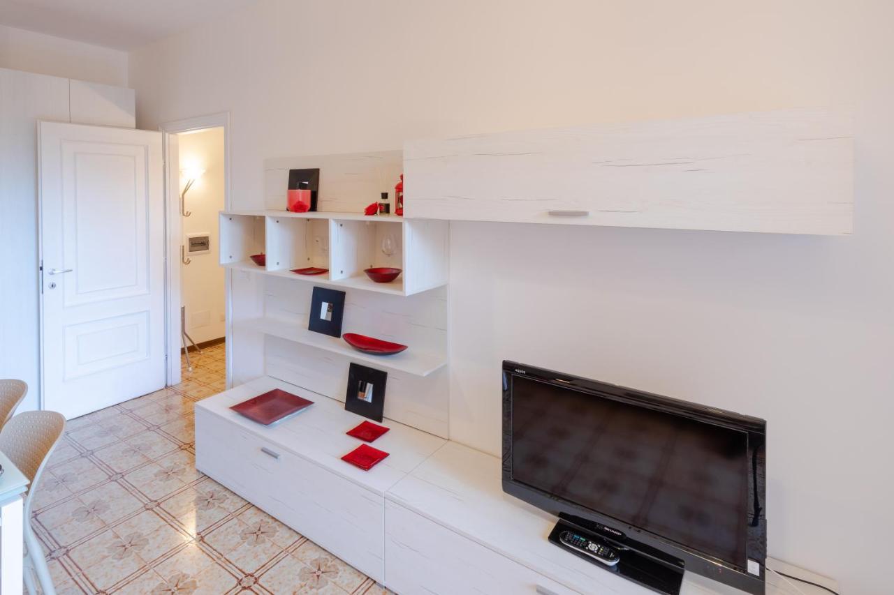 086 - Sunshine Home, 5 Minuti Dalla Spiaggia - Parcheggio Privato Gratis Incluso Оспедалетти Экстерьер фото